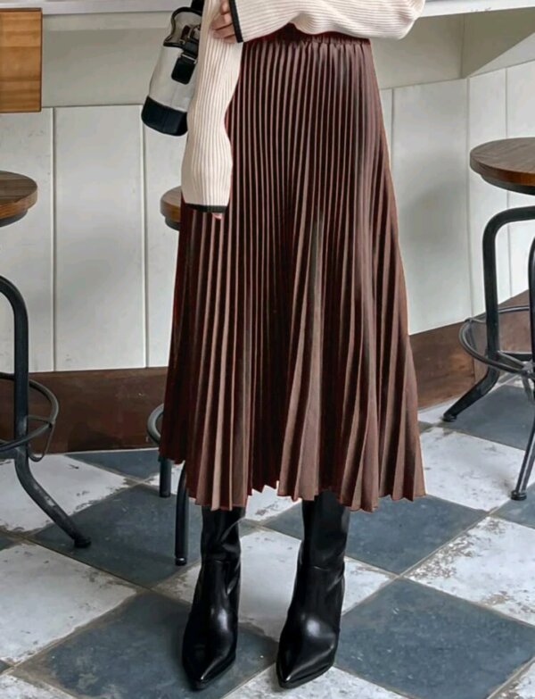 High Waist Pleated Skirt - Image 8