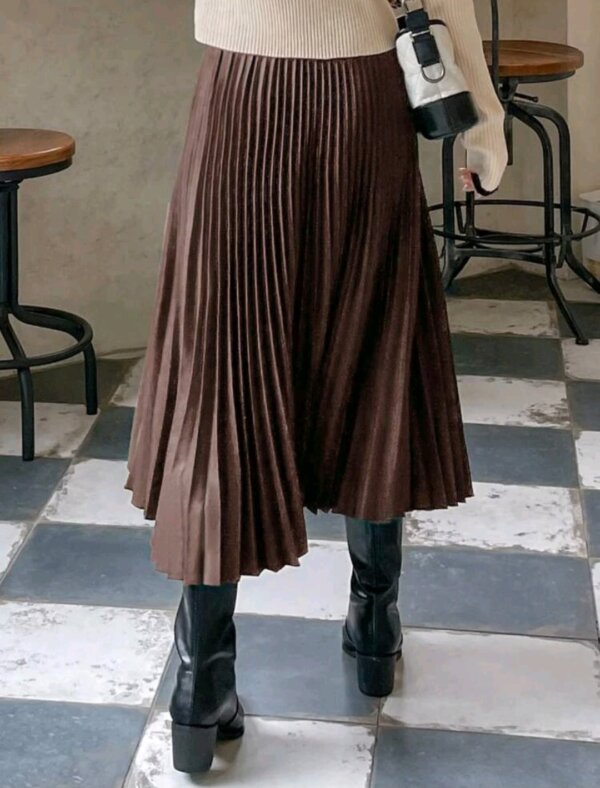 High Waist Pleated Skirt - Image 9